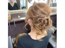 ヘアセットも得意です♪エクステを付けてのヘアセットもお任せ♪