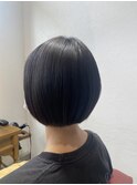 ストレートなミニボブ