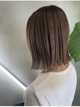 トゥループレイス(true place) 切りっぱなしボブ