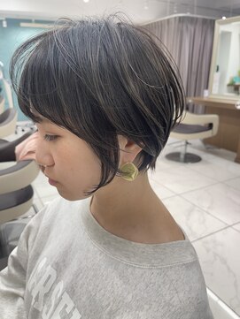 アッシュ 下北沢店(Ash) 暗め透明感カラーのショートボブ