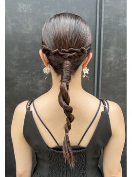 ロレト(Loreto) お呼ばれヘア