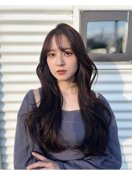 ラクシア(LucxiA) 韓国カット/韓国ヘア/レイヤーカット/前髪/顔周り