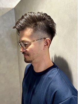 ラナ カスガイ(Lana KASUGAI) ダークアッシュ/ニュアンスパーマ/韓国マッシュ/スペインカール