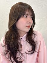 シロ(SiLO)&nbsp;大人かわいい顔まわり、おくれ毛カット＊