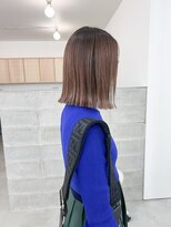 ザワン(the one .)&nbsp;【the one.】透け感ショコラブラウンの切りっぱなしボブ