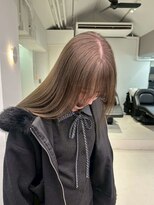 ロマリア ヒルズ 表参道 原宿(Lomalia HILLS)&nbsp;グレージュ似合わせカット[表参道ダブルカラーケアブリーチ]