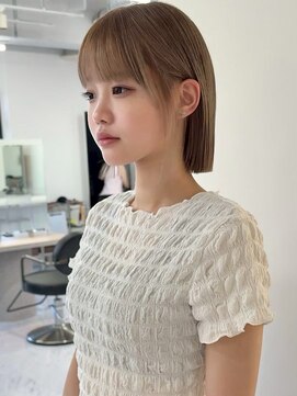 ヴィヴィー 青山表参道店(ViVIE) 柔らかミルクティーボブ