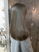 ヘアーアイストゥーレ(HAIR ICI TRE)&nbsp;ブリーチなし髪質改善カラーオリーブカラー  担当渡辺聖