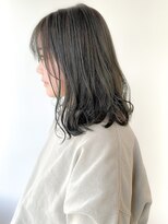 ネイヴィル オモテサンドウ(navile omotesando)&nbsp;☆外ハネボブ×ブリーチなしオリーブグレージュ☆navile表参道