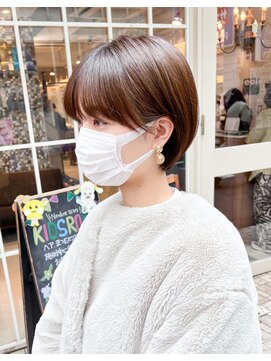 ネオリーブアイム 横浜西口店(Neolive aim) ぷつっとショート丸みショート艶髪耳掛け横浜アッシュブラウン