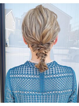 フィオーレ ヘアデザイン(FIORE hair design) 編みおろし お呼ばれ