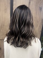 ヴィフ 大船(VIF)&nbsp;グレージュカラー/ハイライト/レイヤーカット/大船駅/大船/鎌倉