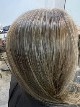 メリーカワサキ(merry kawasaki) 白髪ぼかしハイライト