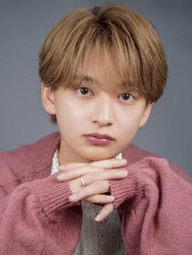 オーシャントーキョー 渋谷(OCEAN TOKYO) ツーブロック刈り上げ韓国ヘアシースルーマッシュセンターパート