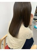 オリーブベージュカラー