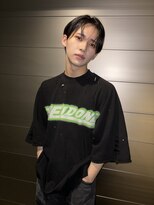 メンズセンターパートシースルーバングヘア