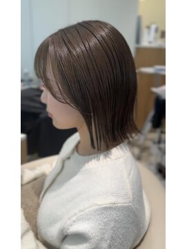 コンティロミー(CONTI ROMMY.) 顔まわり★似合わせ！大人外ハネ♪【大人ボブ】