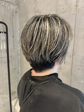 プラスシー(+C) ブリーチ抜きっぱなしの地毛にハイライト/福岡ハイライト