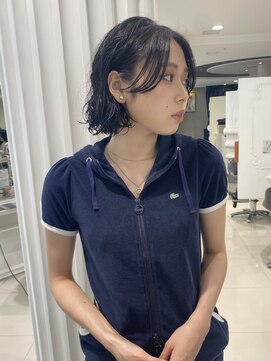 エアー 青山(AIR) 前髪あり耳掛け丸みボブコンパクトショート20代30代40代