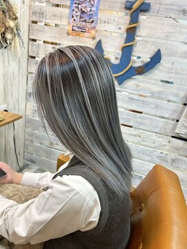 スワッグ(swag) バレイヤージュグレーカラー