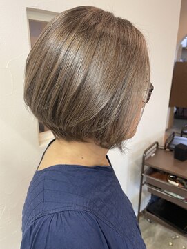 桜デコ プリム店(DECO) 前下がりショートボブ