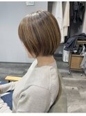 ショートボブ