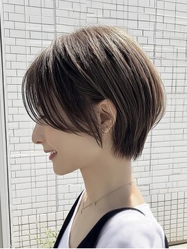バイエイト(X8) 大人ショートボブ/ひし形ショート/小顔ショート/前髪あり