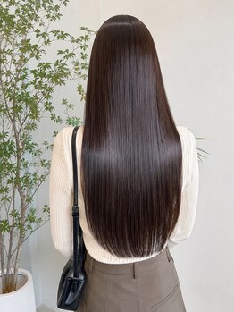 ヘアサロン レア 高崎(Lea)の写真/豊富なケアメニューでどんな髪質や状態にも対応◎うるツヤ美髪×理想のデザインを追求するならLeaにお任せ