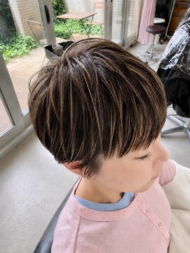 アンドコー(Andco) 【Andco】レイヤーショート×白髪ぼかしハイライト