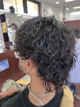 ヘアサロンナンバーワンクラブ上和田本店 ウルフパーマ