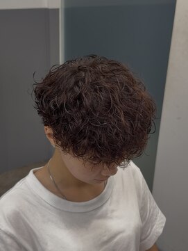 ノイセルヘアー(Noisyle Men's hair) リバースセンターパート/ニュアンスパーマ/ダウンバング/MEN'S◎