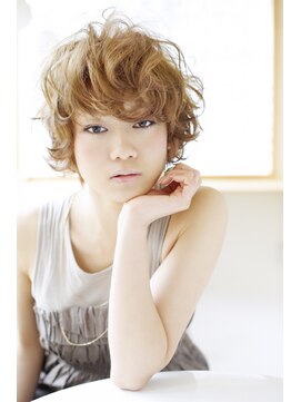 ガーデントウキョウ(GARDEN Tokyo) 大人きれい　カーリーショート