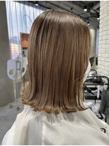 リーオオサカ(Lee Osaka)&nbsp;外ハネ×鎖骨ラインボブ