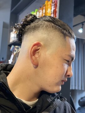 バーバー スタジオ ラフテル(Barber Studio RAFTEL) マンバン