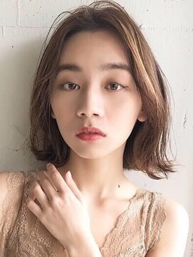 ダブリュー(W) 外ハネ