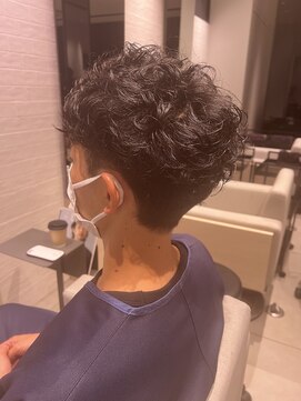 ステア ケース(stair case) メリハリメンズパーマ