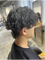 リーオオサカ(Lee Osaka)&nbsp;波巻きパーマ/kana