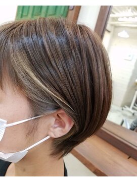 アンティム ヘアーデザイン(antime hair design) チラ見せイヤリングカラー