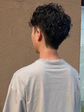 トップヘアー アヴェニュー 刈谷(TOPHAIR Avenue) 爽やかスパイラルパーマスタイル/アッシュブラック/前髪パーマ