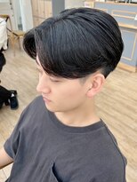 ネオリーブ クーロ メゾン 横浜(Neolive curro Maison)&nbsp;韓国センターパートニュアンスカルマ風パーマ[メンズ]