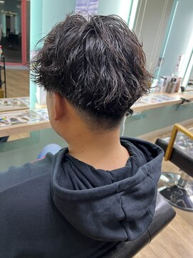 カトレア 海岸通り店 波巻きパーマ