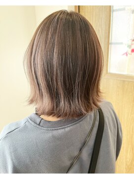 ナチュレ(Nature) ハイライト×バイオレット×外ハネボブ