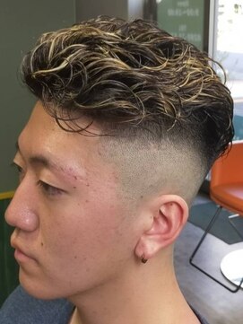 ソイロ(Soilo) ハイライト×極道パーマ