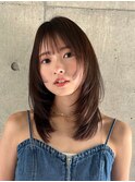 ミディアムレイヤーカットオリーブベージュワンカール内巻き