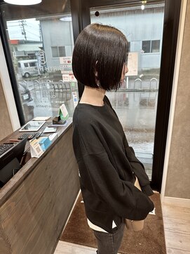 バース プレイス(BIRTH PLACE) 黒髪ボブ