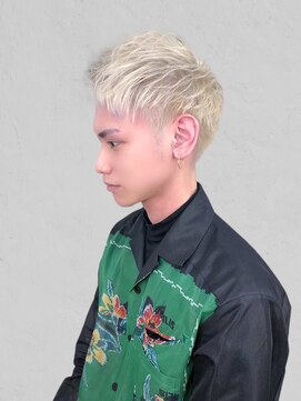 ティア 高知店(TIA) ホワイトジャスティンビーバー