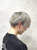 サロンドクオリア(Salon de Qualia)&nbsp;メンズカラー/ハイトーンショート/シルバーヘア