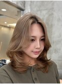 海外からレイヤー　ミディアムヘア
