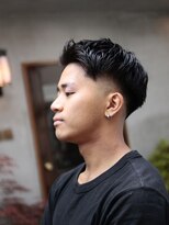 コング(KONG)&nbsp;ツーブロアップバング　ローフェード