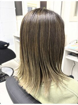 ヘアー バイ フォーク 旭川店(Hair by VORK) 白髪ボカシハイライト、バレイヤージュ